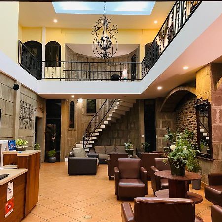 Hotel Leon Inn Kültér fotó