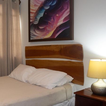 Hotel Leon Inn Kültér fotó